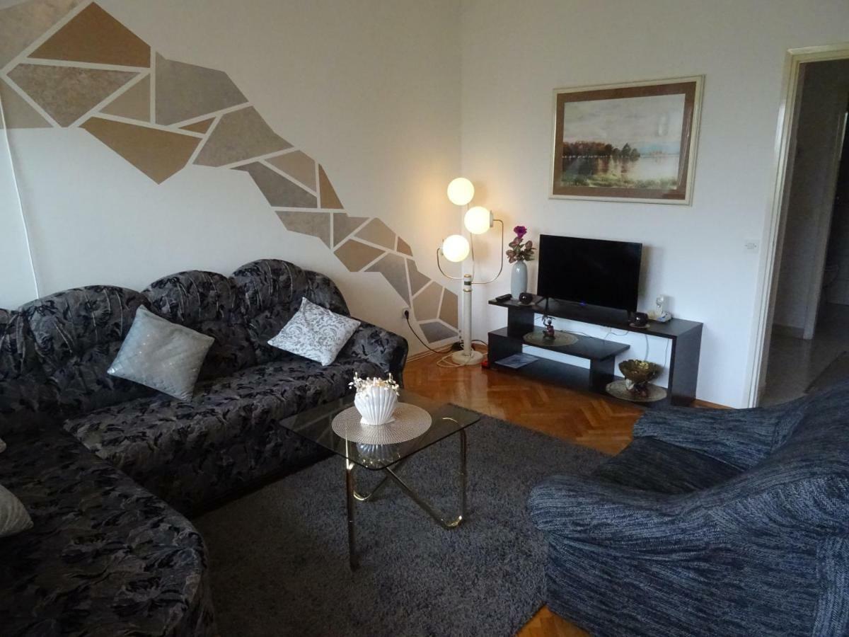 Apartman Iris S Terasom 리예카 외부 사진